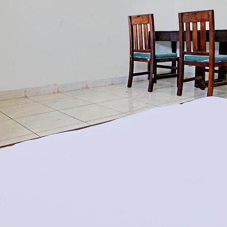 Spot On 92374 Penginapan Rusunawa Malang Zewnętrze zdjęcie